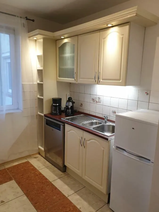 New Pest Apartman Apartment Budapest