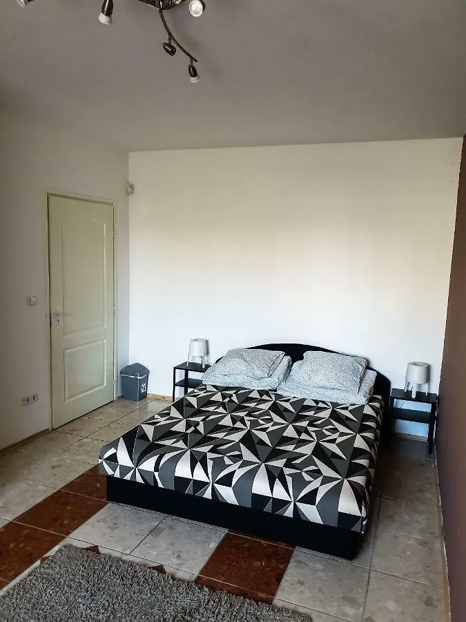 New Pest Apartman Apartment Budapest